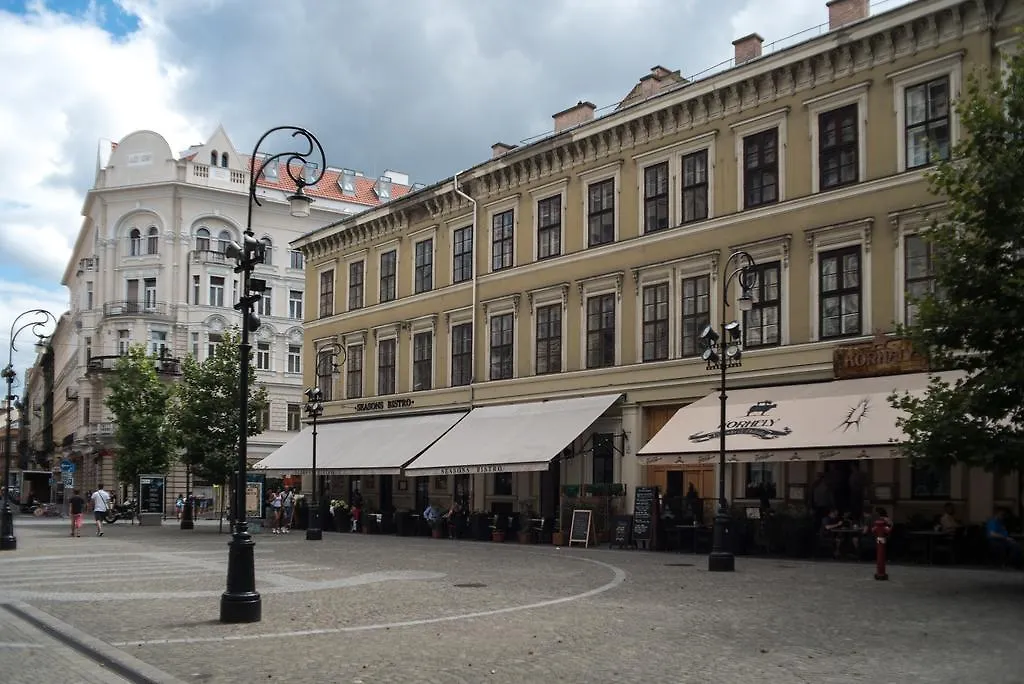 Appartamento Inviting Flat In The Heart Of Town Budapest 0*,